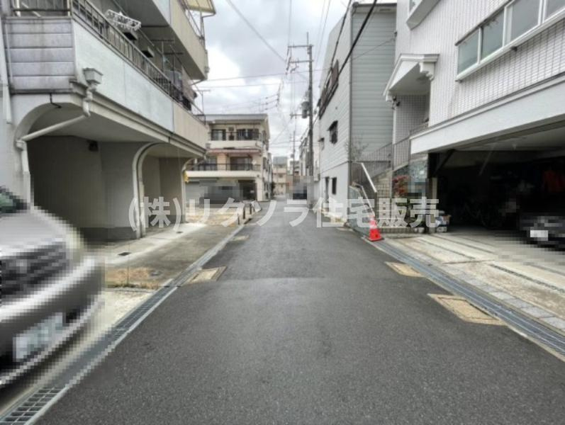金田町５丁目　中古一戸建ての前面道路含む現地写真|■物件内覧・資金計画相談・住宅ローン相談、リフォーム相談、お問合せ受付中■
※当日・翌日のご内覧、ご相談はお電話でのお問合せがスムーズです！