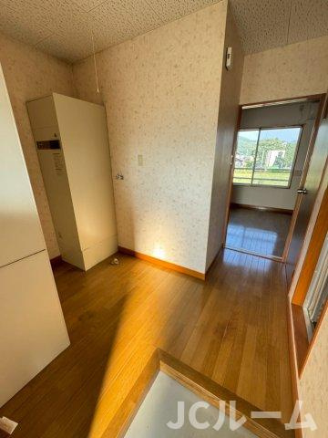 柏崎市大字安田のアパートの玄関