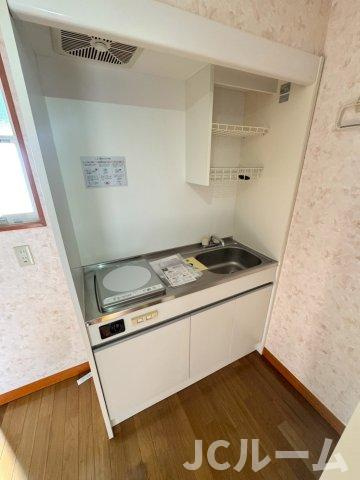 柏崎市大字安田のアパートのキッチン