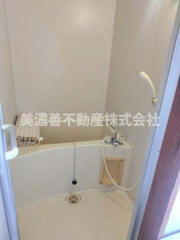 ６５８２６　岐阜市折立アパートの浴室
