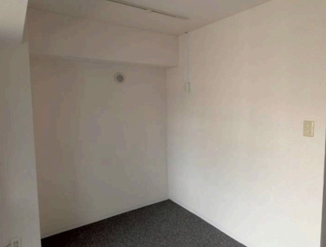 【洋室】 | ライオンズマンション東池袋 | 趣味に没頭したり、自分の時間を愉しめる一部屋です。