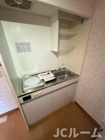 柏崎市大字安田のアパートのキッチン