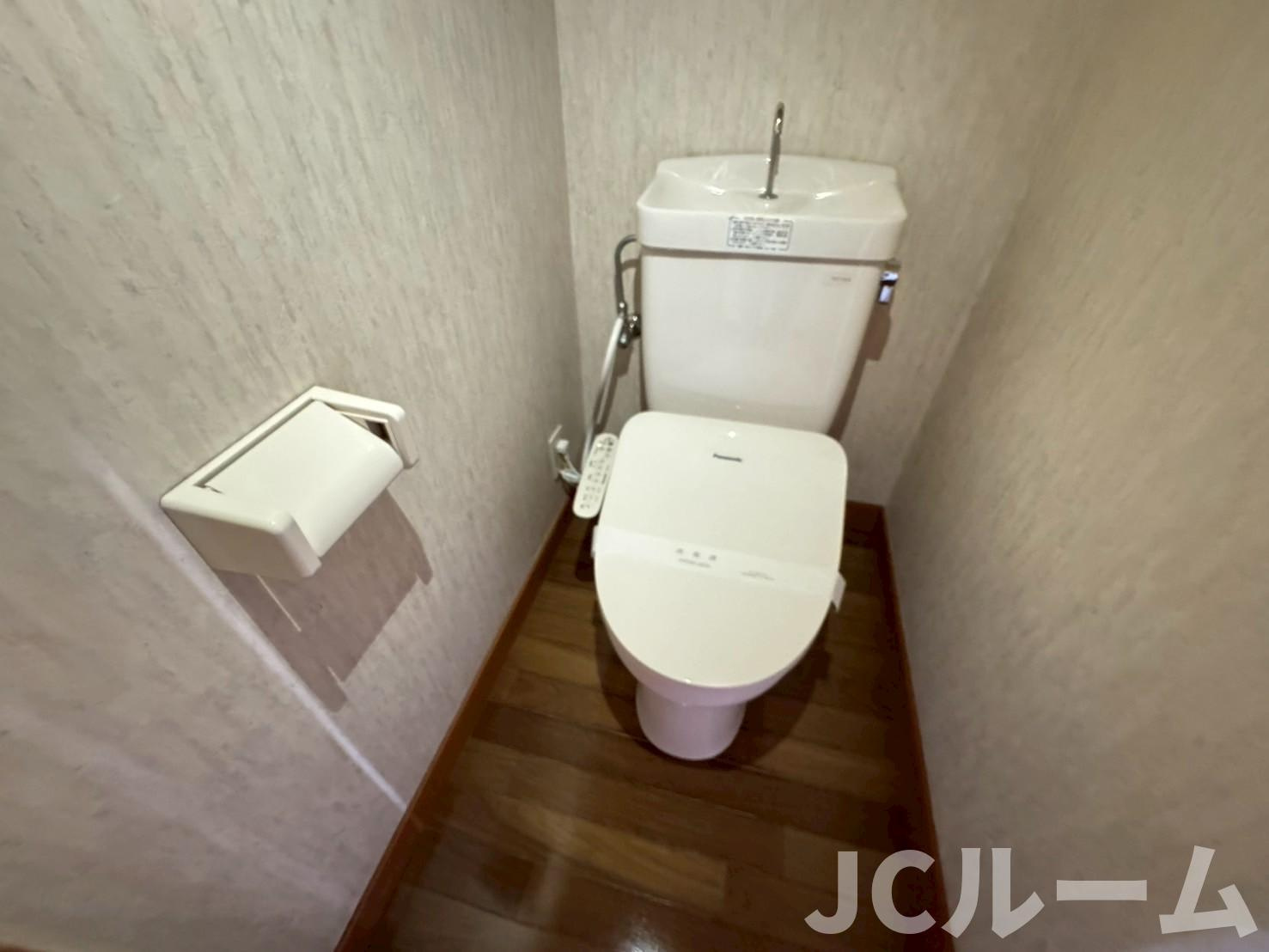 柏崎市大字安田のアパートのトイレ