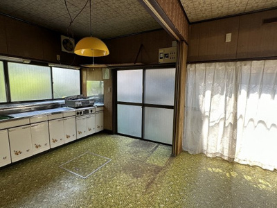 【キッチン】 | 塩尻市大門二番町 中古住宅 | LDK