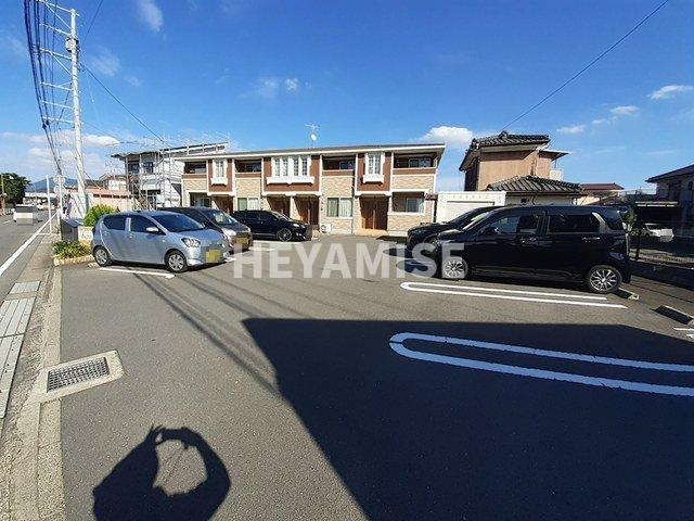 ボンヌール諏訪の駐車場