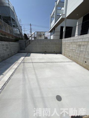 平塚市真田4丁目　新築一戸建の駐車場|駐車場の用意があります