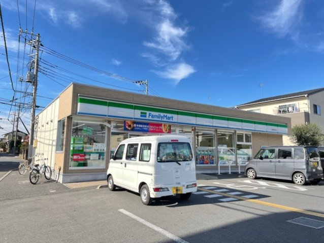 エムズレジデンスの周辺|ファミリーマートまで800m