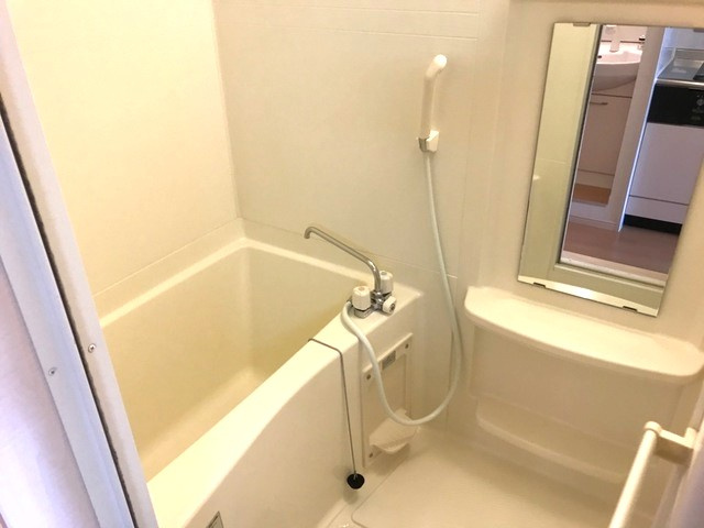 プレジデント・川中の浴室