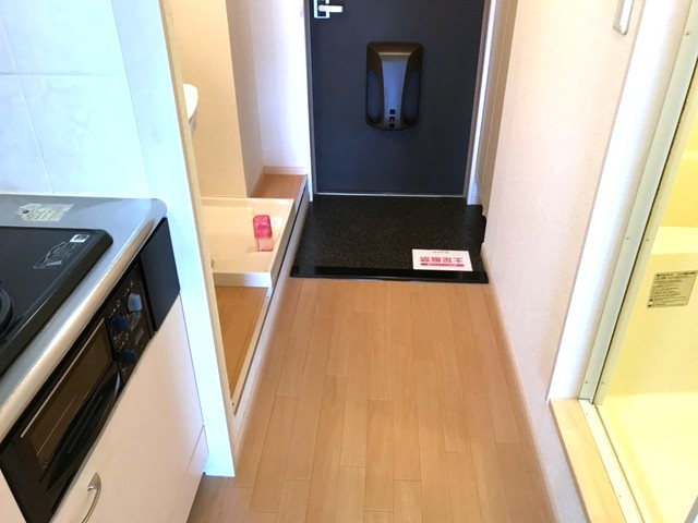 プレジデント・川中の玄関