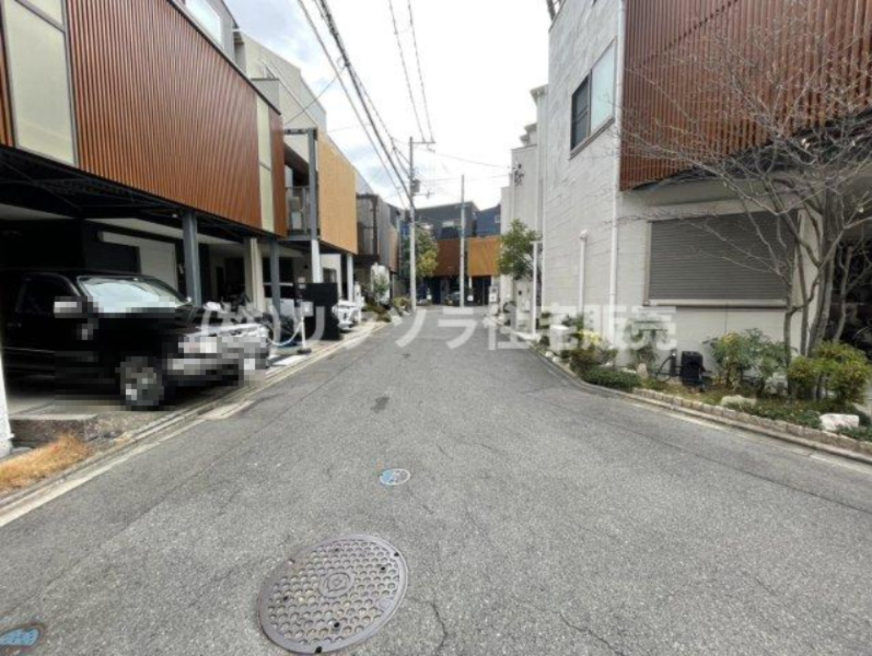 八雲北町２丁目　中古一戸建ての前面道路含む現地写真|■物件内覧・資金計画相談・住宅ローン相談、リフォーム相談、お問合せ受付中■
※当日・翌日のご内覧、ご相談はお電話でのお問合せがスムーズです！