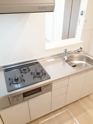 【キッチン】 | エバーライフ芳馨 | お料理しやすいキッチンです