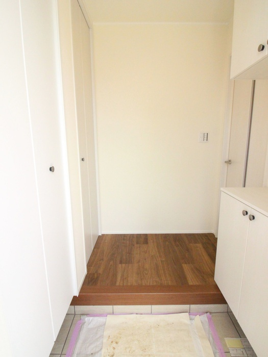 Ｎガーデン　Ｅ棟の玄関|シンプルで使いやすい玄関です