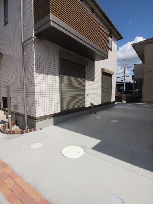 Ｎガーデン　Ｅ棟の駐車場|駐車場があります