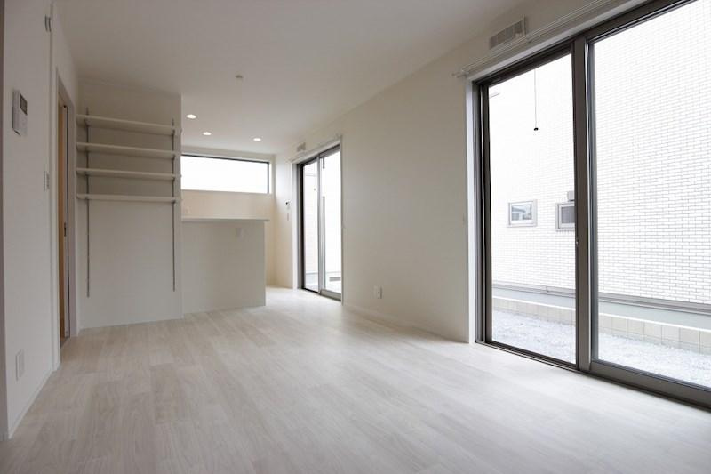 Ｎガーデン　Ｅ棟の居間・リビング|おしゃれな居間です