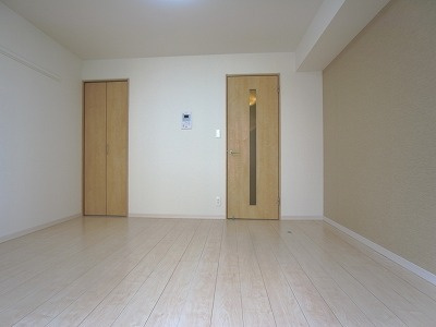 リブリ・幕張グランドリーフの内装