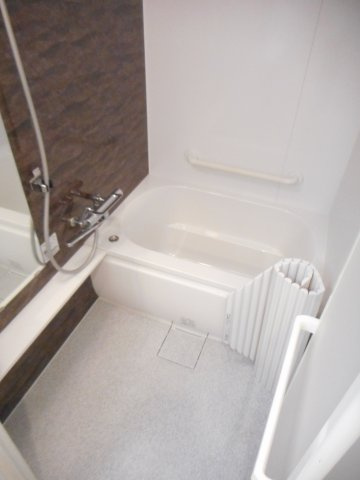 アプレシアール砂田の浴室