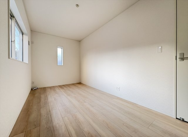 【洋室】 | 新座市畑中2丁目　新築一戸建住宅　全3棟　(丸井志木店) | 室内（2025年11月）撮影