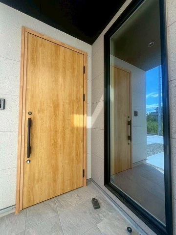 東福原8丁目C号地の玄関|毎日通る玄関はこちらです。
