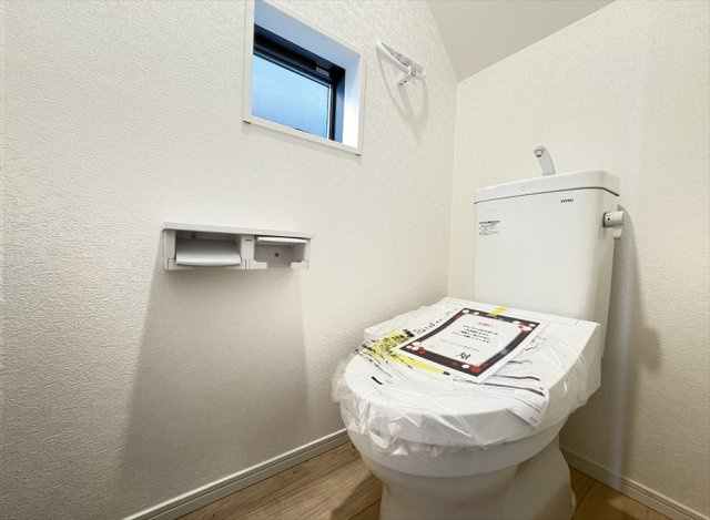 【トイレ】 | 新座市畑中2丁目　新築一戸建住宅　全3棟　(丸井志木店) | 室内（2025年11月）撮影