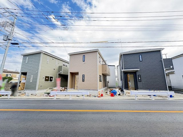 【外観】 | 新座市畑中2丁目　新築一戸建住宅　全3棟　(丸井志木店) | 現地（2025年10月）撮影