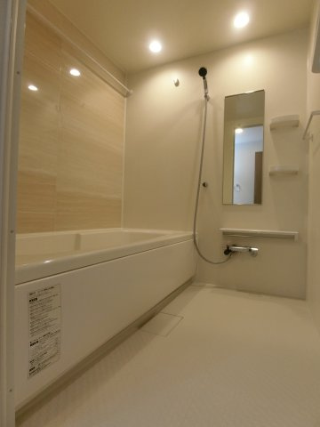 アルヴィータＢの浴室