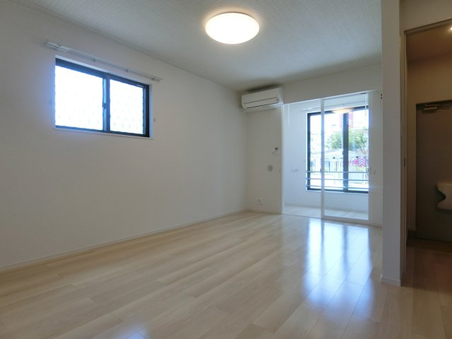 アルヴィータＢの居間・リビング