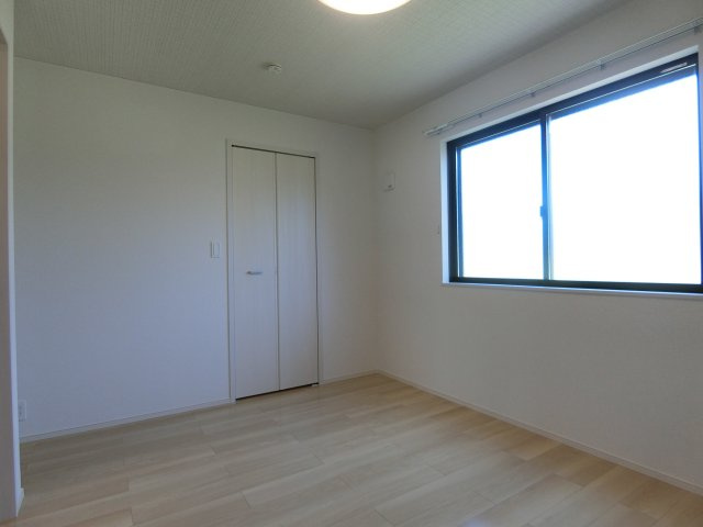 アルヴィータＢの洋室