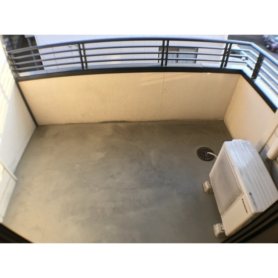 【バルコニー】 | 富士ハイツ | 開放的で明るい空間を演出してくれるバルコニーです