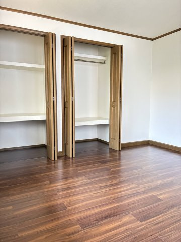 大和西1丁目　中古戸建の収納|２階洋室7.5帖　収納