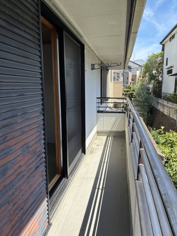 大和西1丁目　中古戸建のバルコニー|L字の広いバルコニー