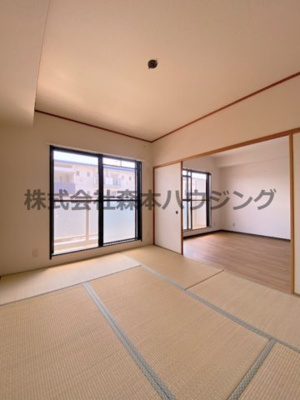 【和室】 | 　クレセントOSⅡ | 明るい和室です