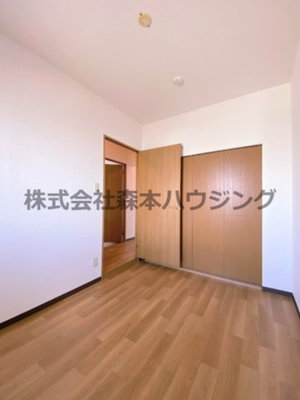 【洋室】 | 　クレセントOSⅡ | 使いやすい洋室です