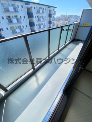 【バルコニー】 | 　クレセントOSⅡ | 開放的で明るい空間を演出してくれるバルコニーです
