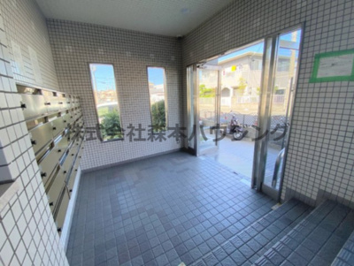 【ロビー】 | 　クレセントOSⅡ | ロビーです