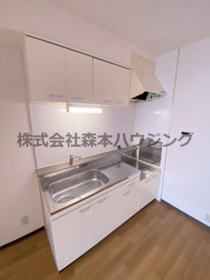 【キッチン】 | 　クレセントOSⅡ | キッチンでお料理をお楽しみください