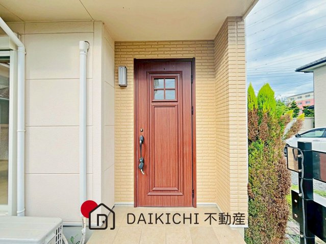 【玄関】 | 鴻巣市下忍　中古戸建