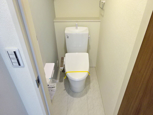 【トイレ】 | 裾野市石脇 新築建売分譲住宅 建物＋土地 TW05854 | 裾野市石脇2号棟　1Fトイレ ※令和8年1月29日撮影写真
