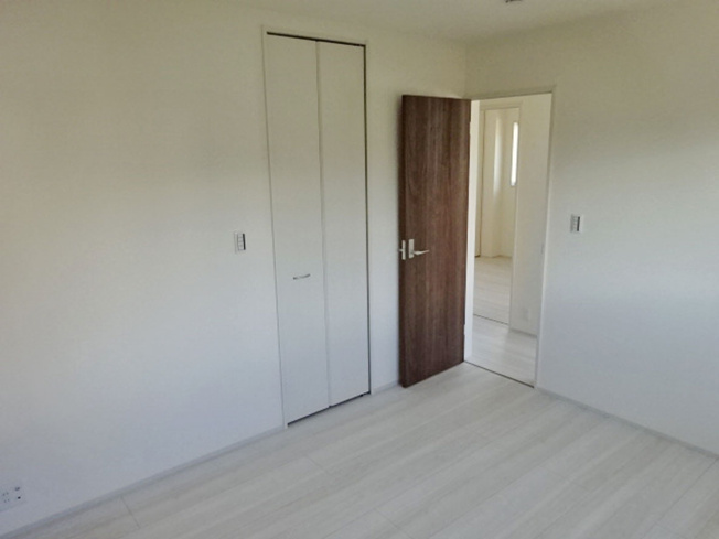 【洋室】 | 裾野市石脇 新築建売分譲住宅 建物＋土地 TW05854 | 裾野市石脇2号棟　洋室7帖 ※令和8年1月29日撮影写真