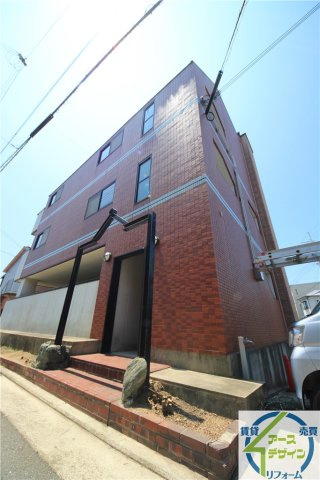 マンションエイトの外観