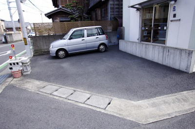 【駐車場】 | 住吉3丁目一戸建て2階