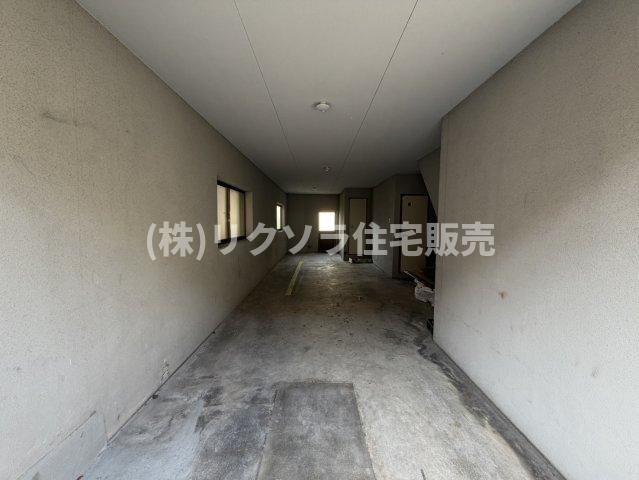 岸和田3丁目　中古一戸建ての駐車場|駐車場2台
■物件内覧・資金計画相談・住宅ローン相談、リフォーム相談、お問合せ受付中■
※当日・翌日のご内覧、ご相談はお電話でのお問合せがスムーズです！