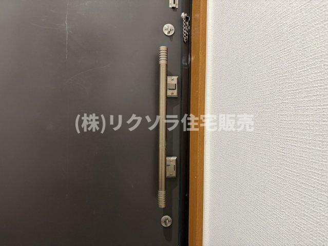 岸和田3丁目　中古一戸建ての防犯設備|ツーシリンダー錠
■物件内覧・資金計画相談・住宅ローン相談、リフォーム相談、お問合せ受付中■
※当日・翌日のご内覧、ご相談はお電話でのお問合せがスムーズです！