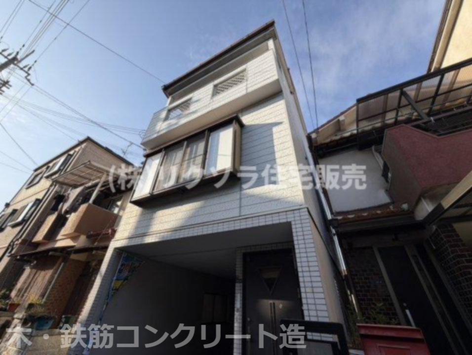 岸和田3丁目　中古一戸建ての構造・工法・仕様|木・鉄筋コンクリート造3階建て
■物件内覧・資金計画相談・住宅ローン相談、リフォーム相談、お問合せ受付中■
※当日・翌日のご内覧、ご相談はお電話でのお問合せがスムーズです！