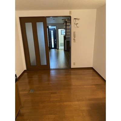 【居間・リビング】 | 東中浜９丁目7-9貸家