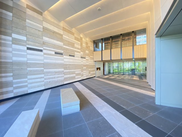 エントランスロビー