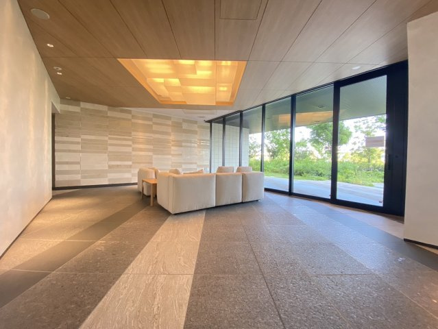 エントランスロビー