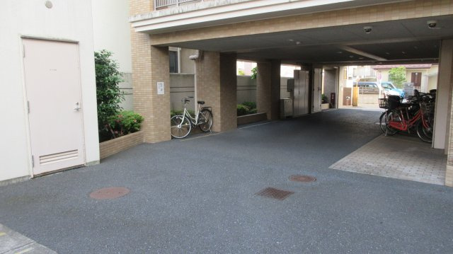 0852・宮町1丁目　月極駐車場のロビー