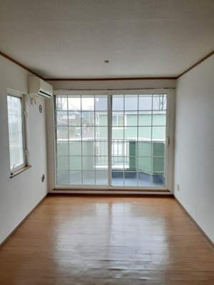 【居間・リビング】 | クレストヒルズＦ | 使いやすいリビングです