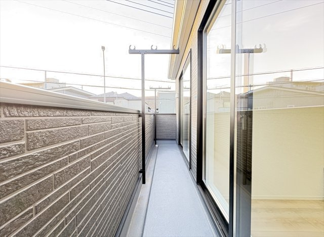 【バルコニー】 | 新座市畑中2丁目　新築一戸建住宅　全3棟　(丸井志木店) | 室内（2025年11月）撮影