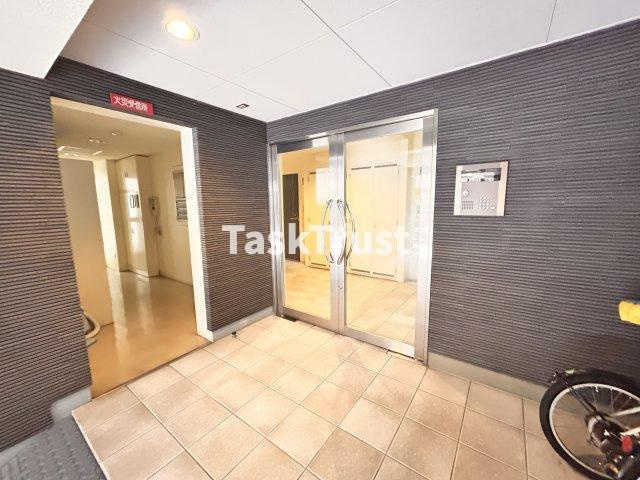 【エントランス】 | Primaire